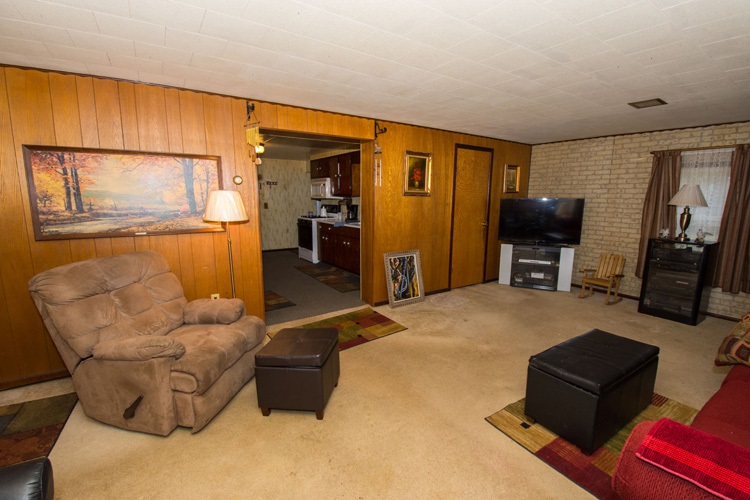 14267 Ireland Road Mishawaka, IN 46544 - Photo 7 of 34