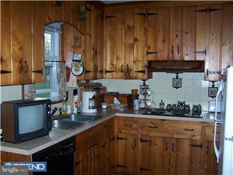 120 Andover Road Glenmoore, PA 19343 - Photo 4 of 12 Kitchen
