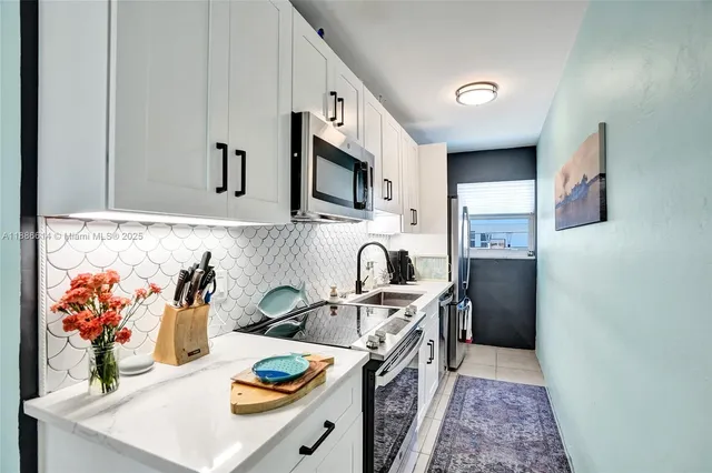 $249,000 | 3212 Northeast 8th Court, Unit 16, Pompano Beach, FL 33062