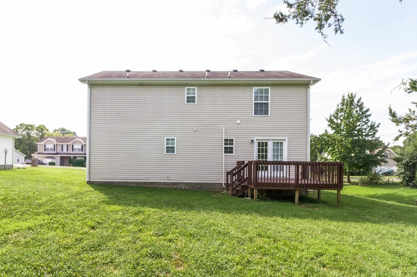 211 Breeze Drive Murfreesboro, TN 37129 - Photo 2 of 12