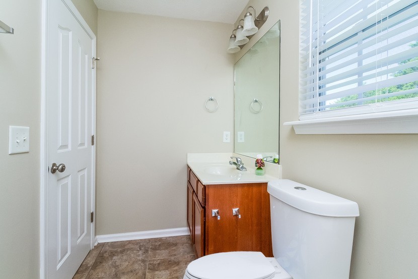 211 Breeze Drive Murfreesboro, TN 37129 - Photo 7 of 12