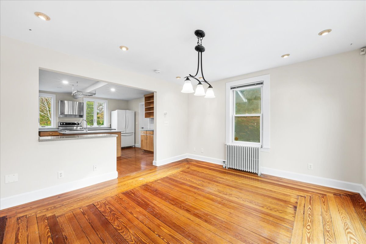 28 Palmer Neck Road Pawcatuck, CT 06379 - Photo 13 of 36