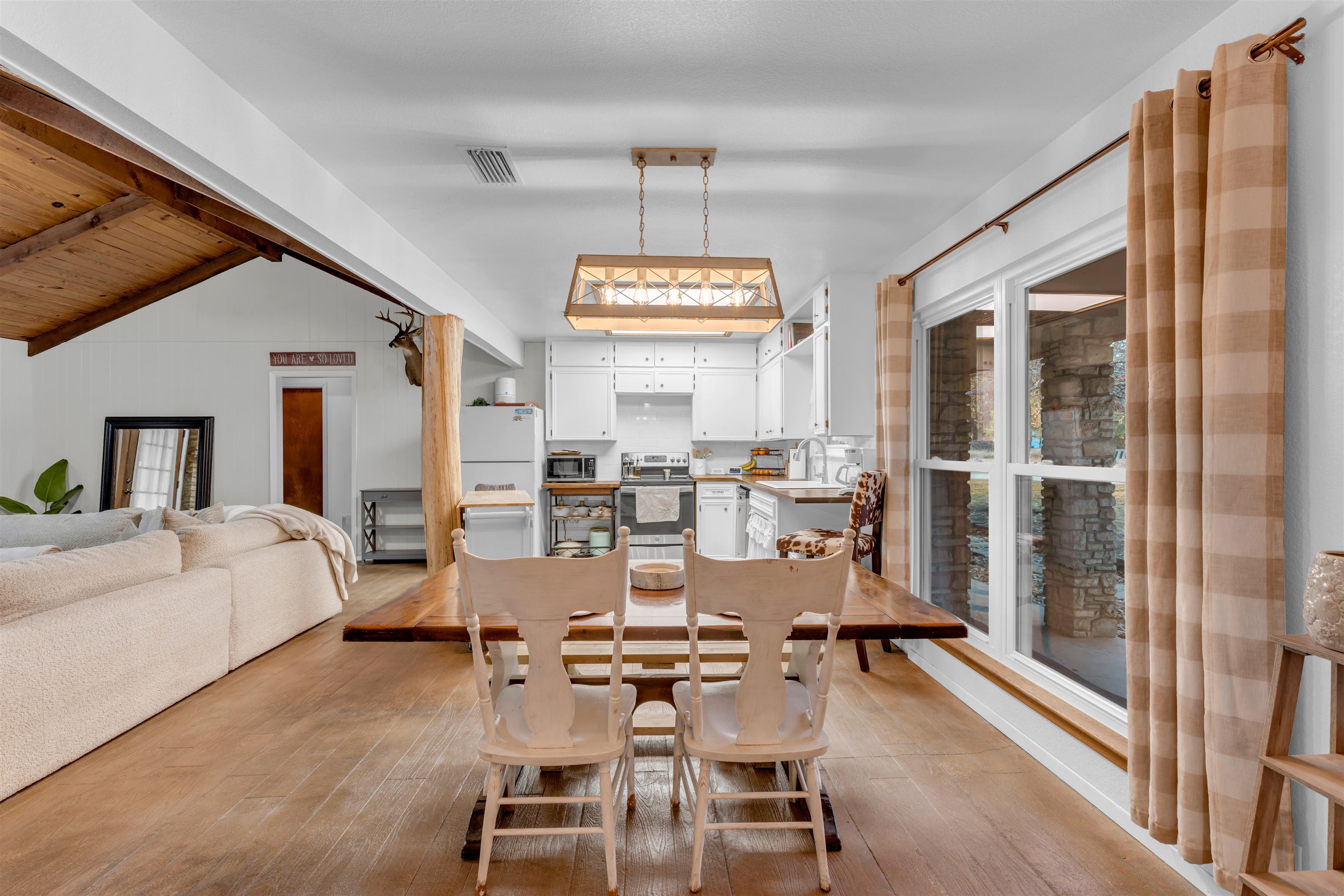 400 Robin Lane Bertram, TX 78605 - Photo 7 of 28