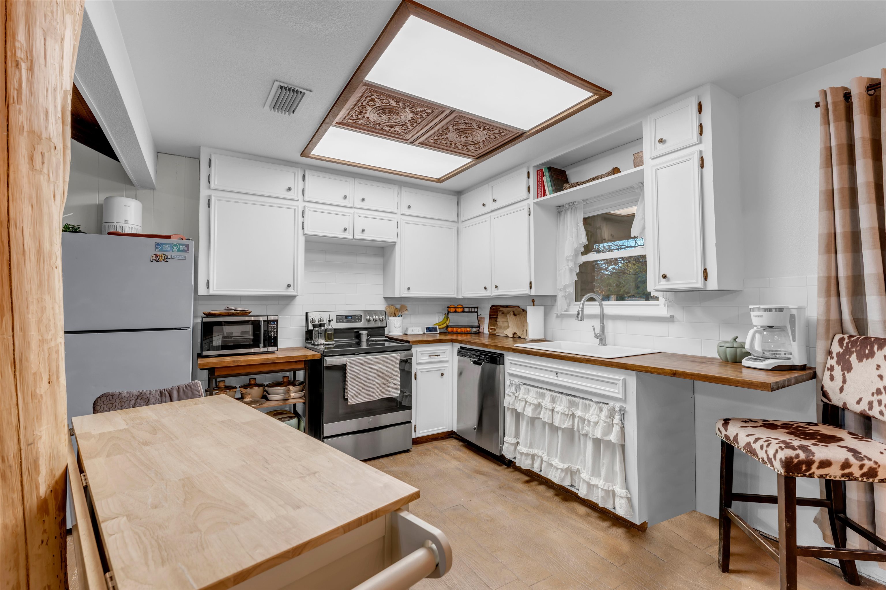 400 Robin Lane Bertram, TX 78605 - Photo 8 of 28