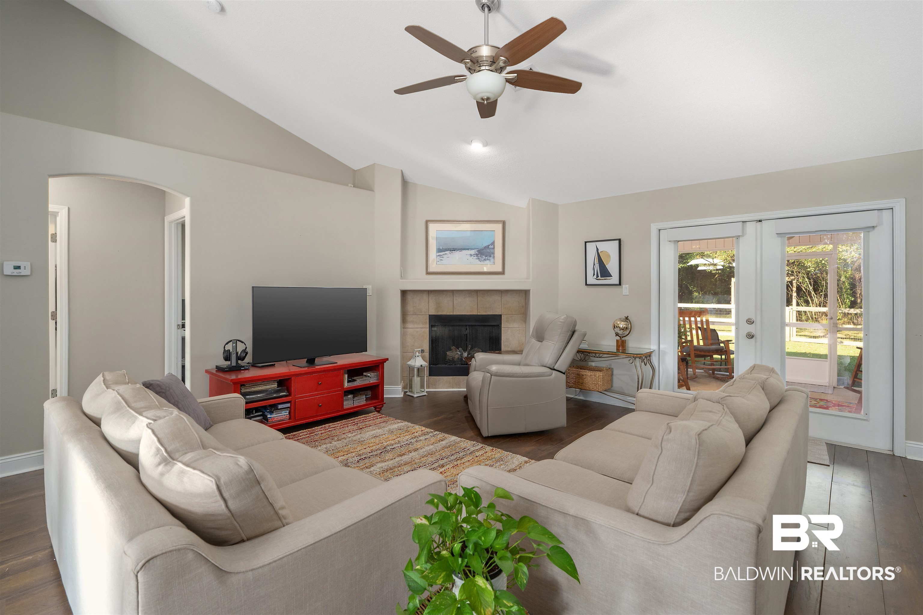 123 Normandy Street Fairhope, AL 36532 - Photo 9 of 21 Living