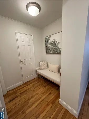 $2,700 | 280-320 Oak Street, Unit 290TL, Ridgewood, NJ 07450