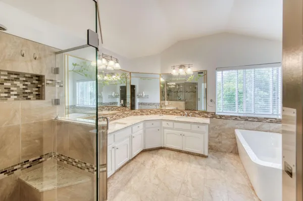 $569,000 | 1917 East Serena Avenue, Fresno, CA 93720