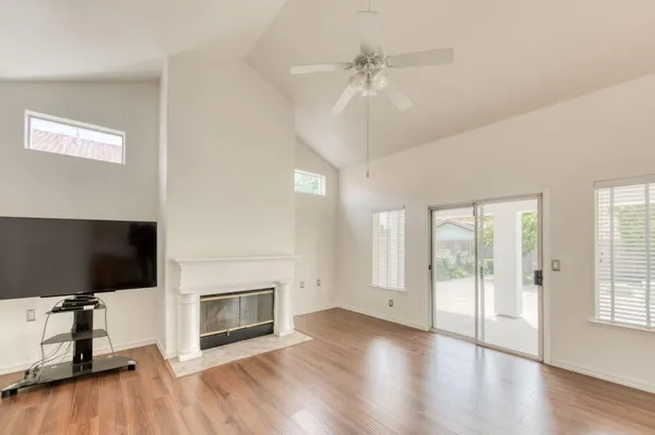 $569,000 | 1917 East Serena Avenue, Fresno, CA 93720