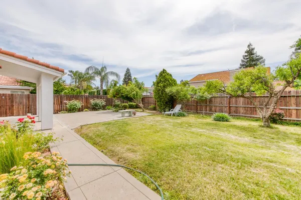 $569,000 | 1917 East Serena Avenue, Fresno, CA 93720