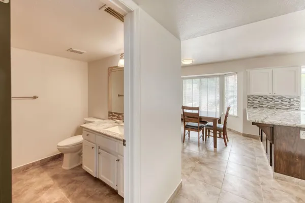 $569,000 | 1917 East Serena Avenue, Fresno, CA 93720