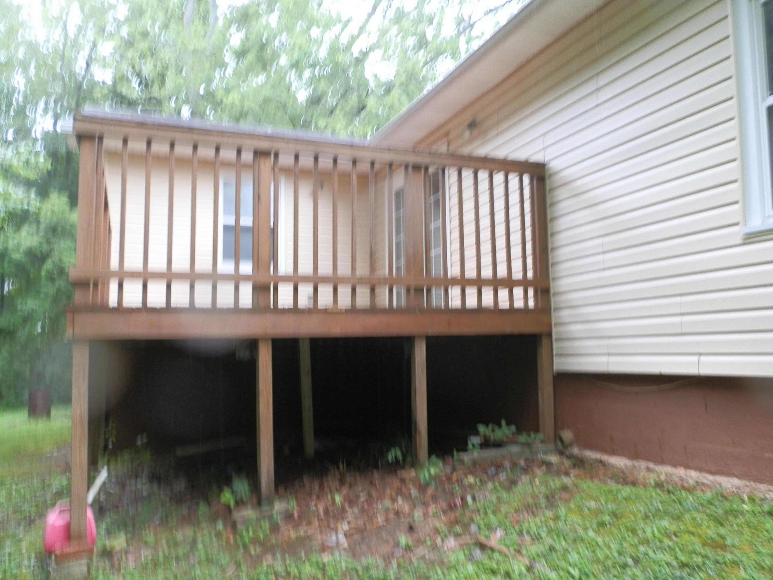 212 Bunker Lane Oak Ridge, TN 37830 - Photo 4 of 8 Newer deck overlooking private back yard