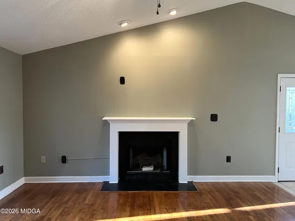 $1,300 | 981 Santa Fe Trail, Macon, GA 31220