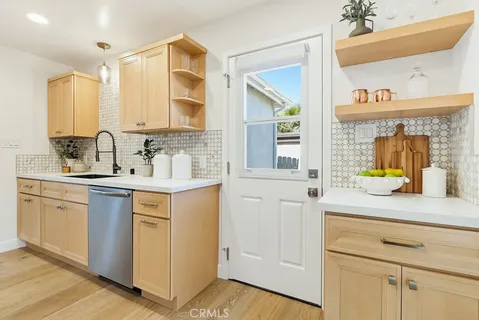$899,000 | 1231 West Santa Cruz Street, San Pedro, CA 90732