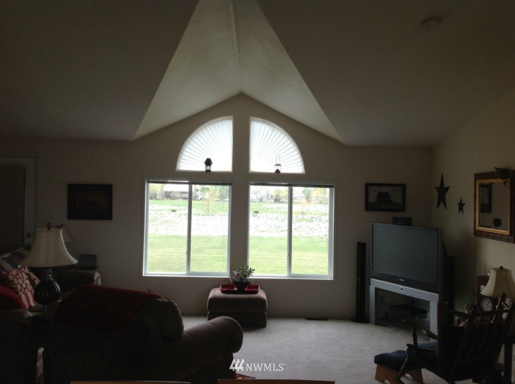 12229 Dodson Road Northwest Ephrata, WA 98823 - Photo 5 of 16 Gallery Image 5
