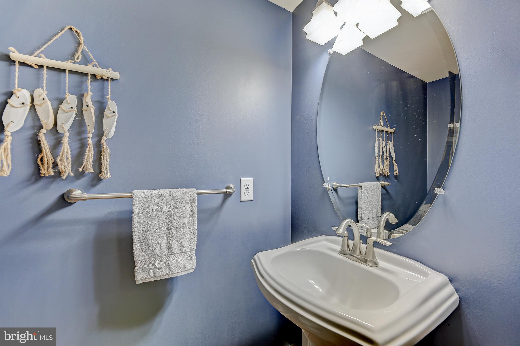 9933 Veiled Dawn Laurel, MD 20723 - Photo 21 of 46 Powder Room