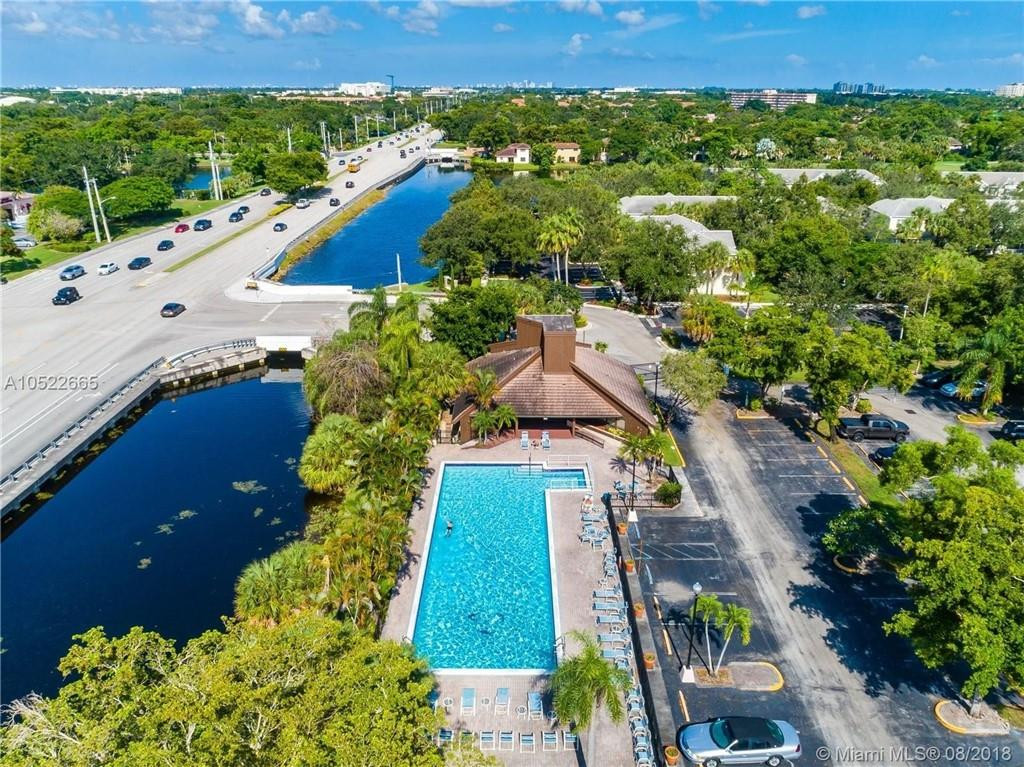 141 Southwest 96th Terrace, Unit 302 Plantation, FL 33324 - Photo 15 of 16 Photo 15