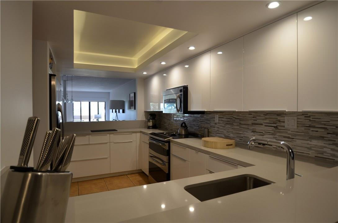 141 Southwest 96th Terrace, Unit 302 Plantation, FL 33324 - Photo 2 of 16 Photo 2