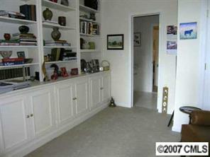 854 Cherokee Road, Unit J5 Charlotte, NC 28207 - Photo 7 of 8 Gallery Image 7