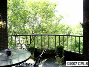 854 Cherokee Road, Unit J5 Charlotte, NC 28207 - Photo 8 of 8 Gallery Image 8