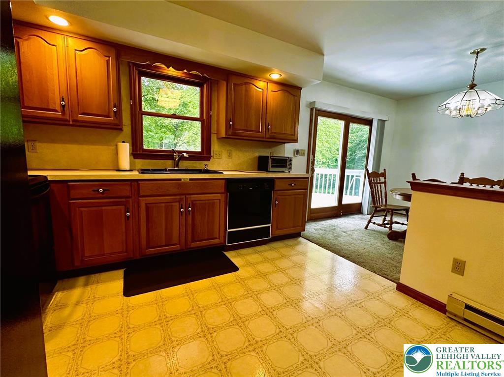 93 Sassafras Road Lehighton, PA 18235 - Photo 19 of 67 Open Kitchen & Dining