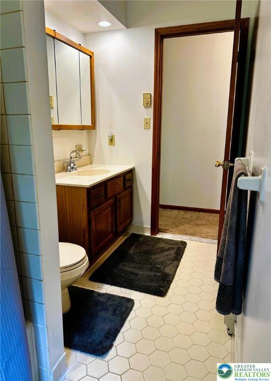 93 Sassafras Road Lehighton, PA 18235 - Photo 34 of 67 Full Bathroom with hallway & primary doors