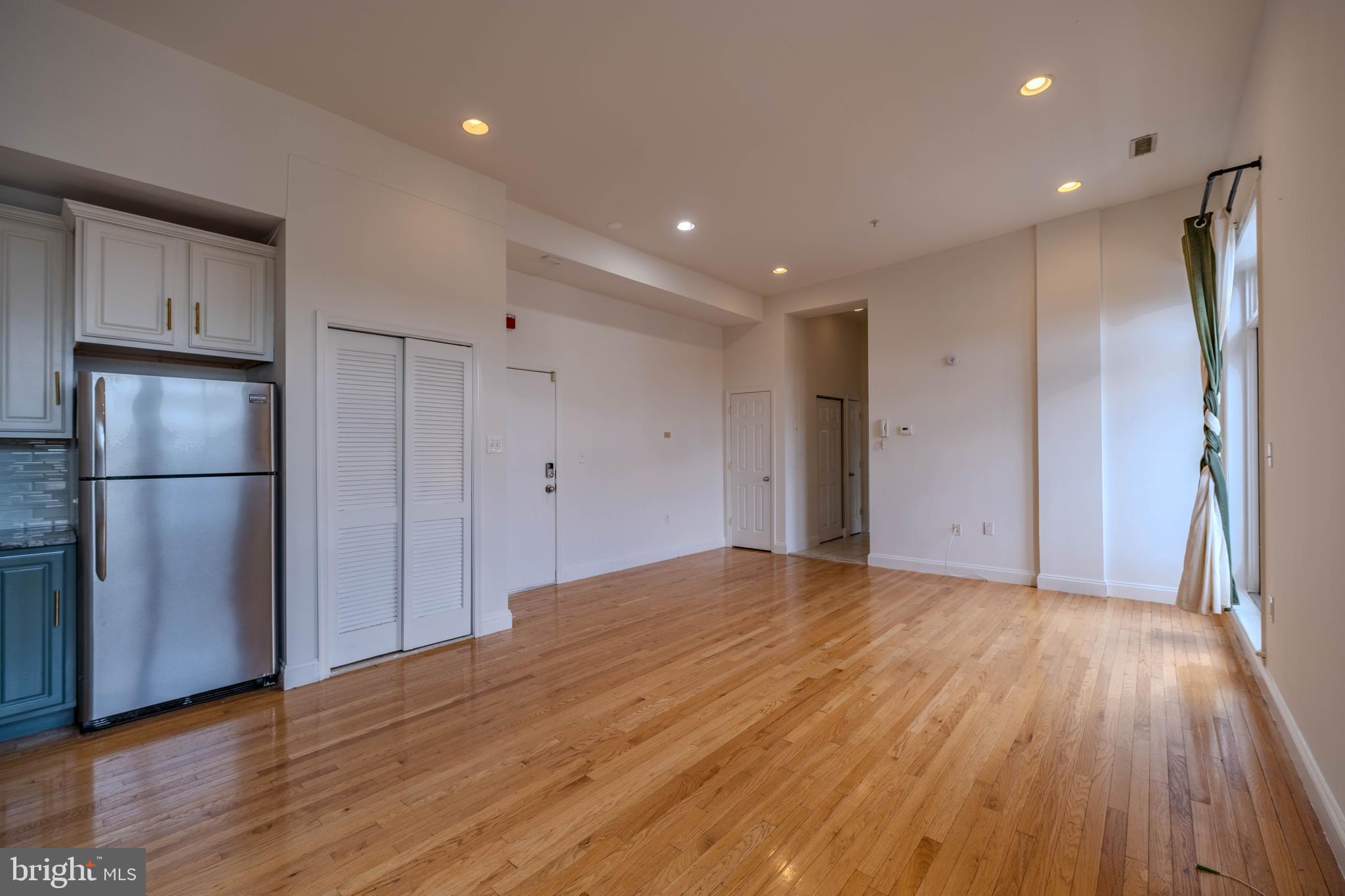 1629 L Street Northeast, Unit 305 Washington, DC 20002 - Photo 14 of 27