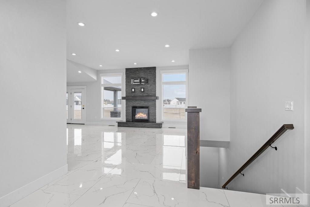 834 East 1580 North Shelley, ID 83274 - Photo 4 of 71