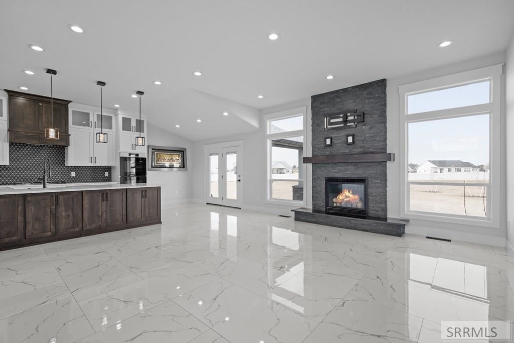 834 East 1580 North Shelley, ID 83274 - Photo 5 of 71