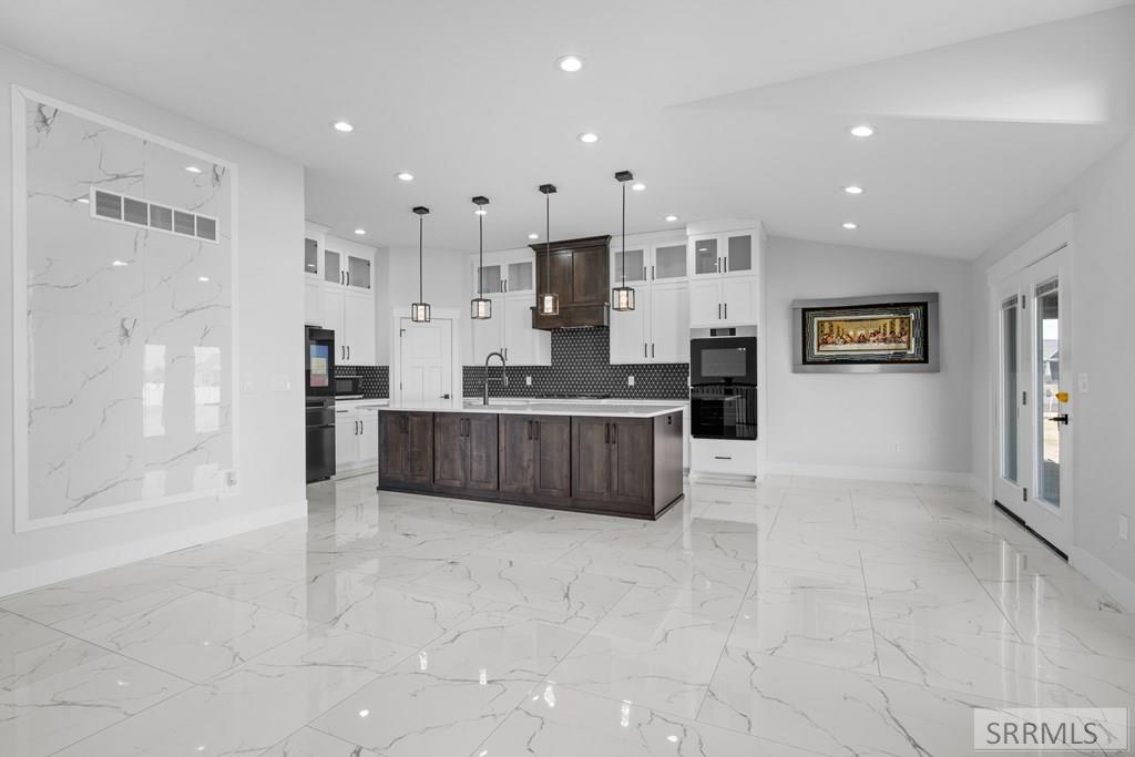 834 East 1580 North Shelley, ID 83274 - Photo 8 of 71