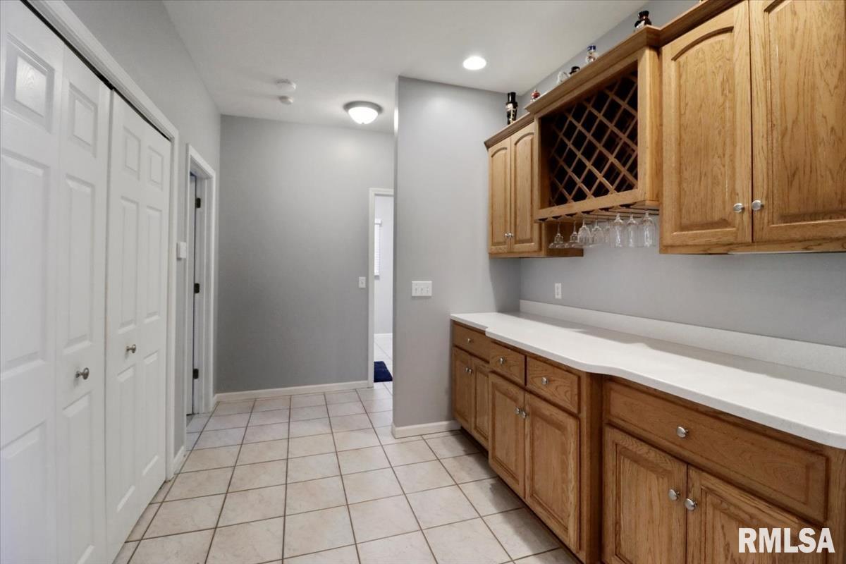 6409 Stonehaven Ridge Springfield, IL 62711 - Photo 13 of 41