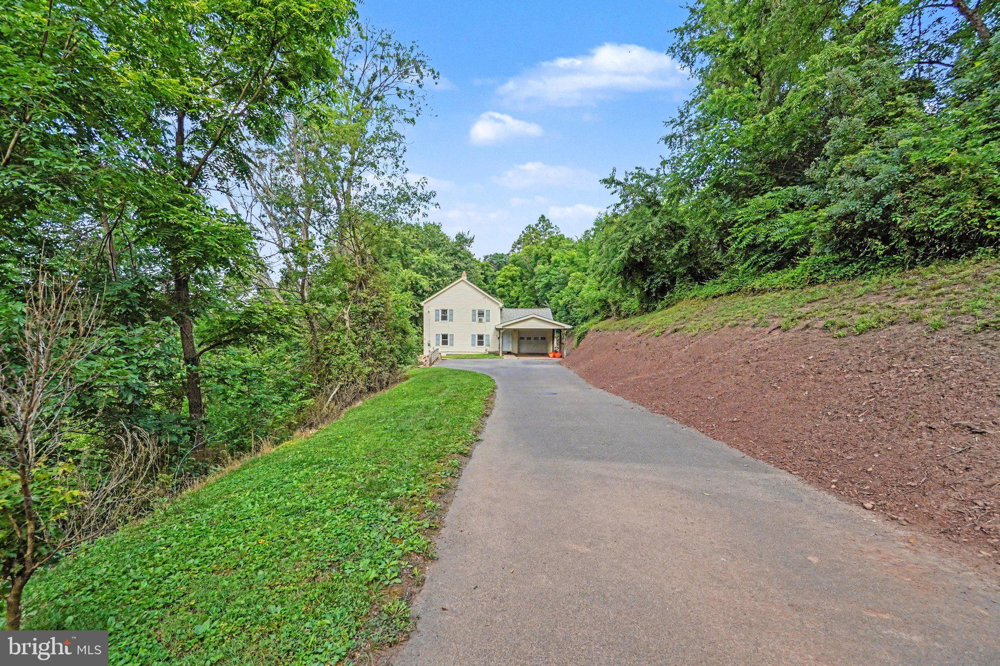 103 Turkey Bird Road Newport, PA 17074 - Photo 6 of 33