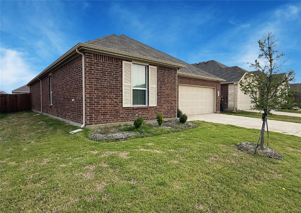 524 Hackney Drive Princeton, TX 75407 - Photo 3 of 21