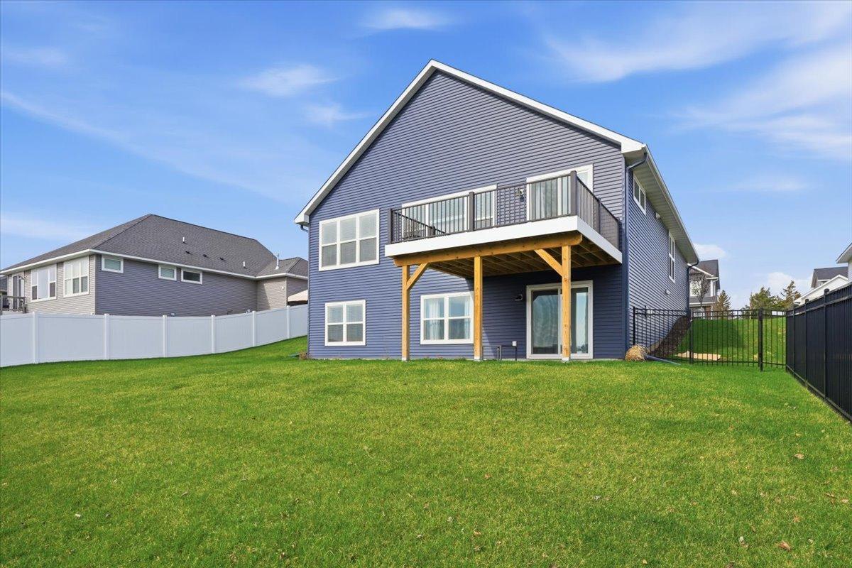 634 Elizabeth Way Hudson, WI 54016 - Photo 31 of 36