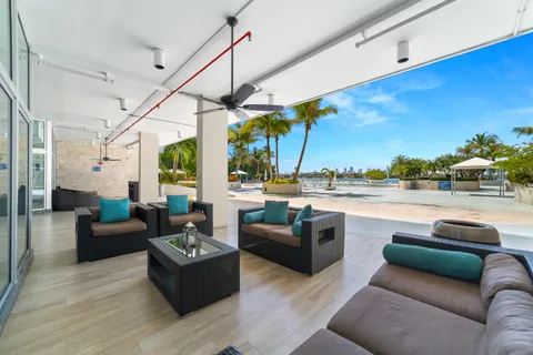 $399,000 | 1200 West Avenue, Unit 316, Miami Beach, FL 33139