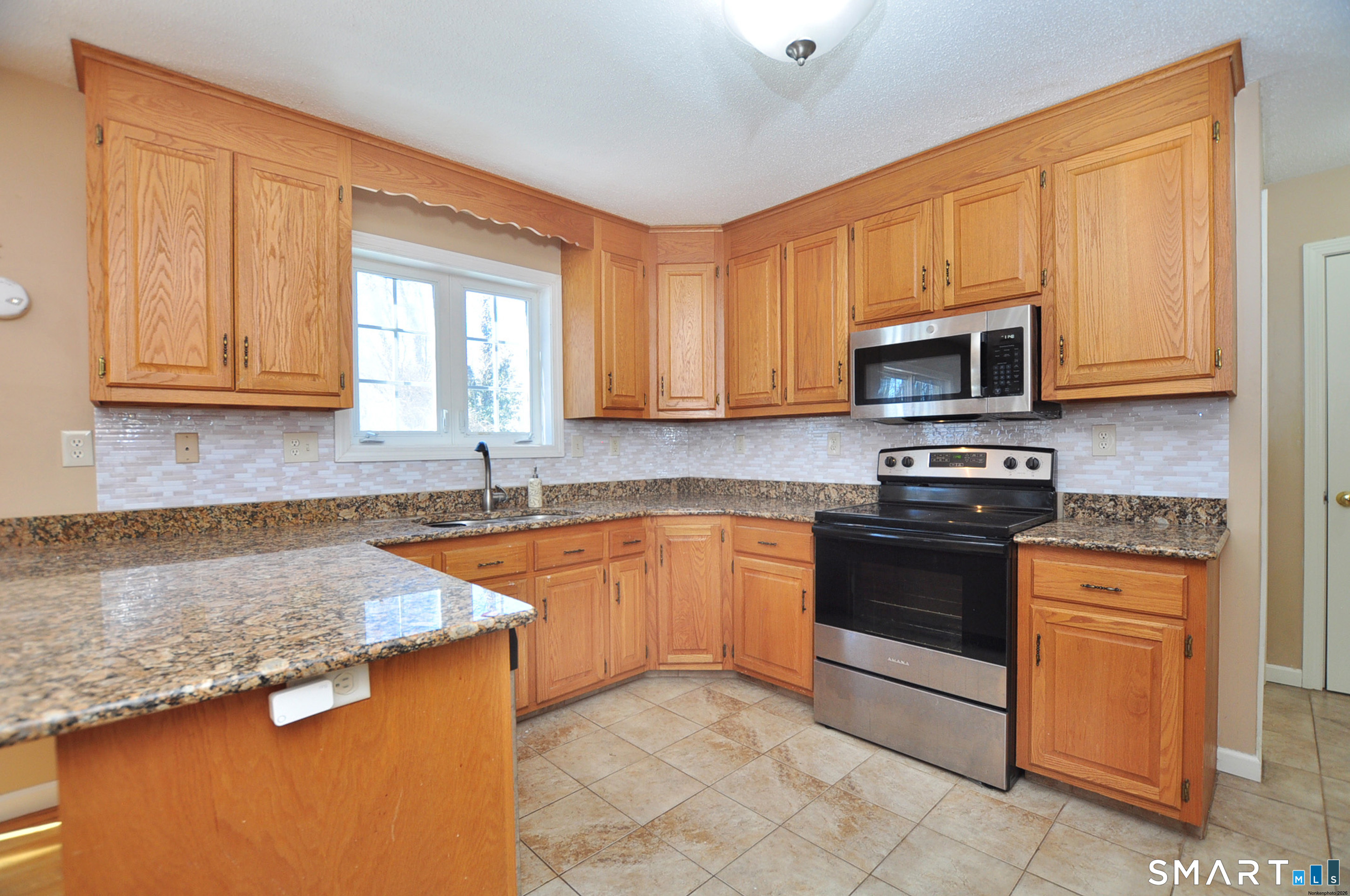 3 Inwood Lane Farmington, CT 06032 - Photo 11 of 39