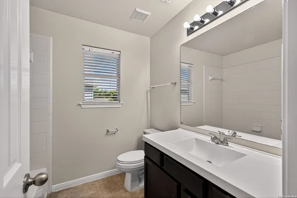 $2,200 | 137 Niemietz Cove, Cibolo, TX 78108