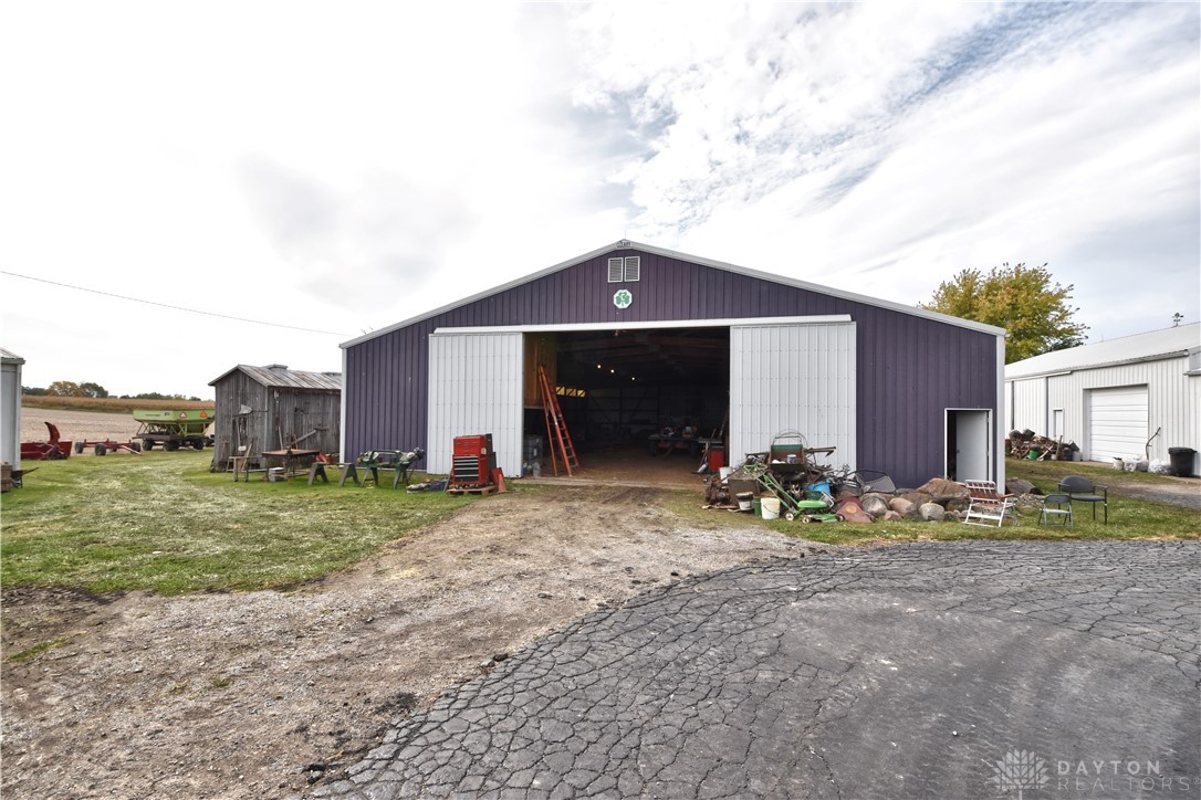 1149 East Hoop Road Xenia, OH 45385 - Photo 12 of 36