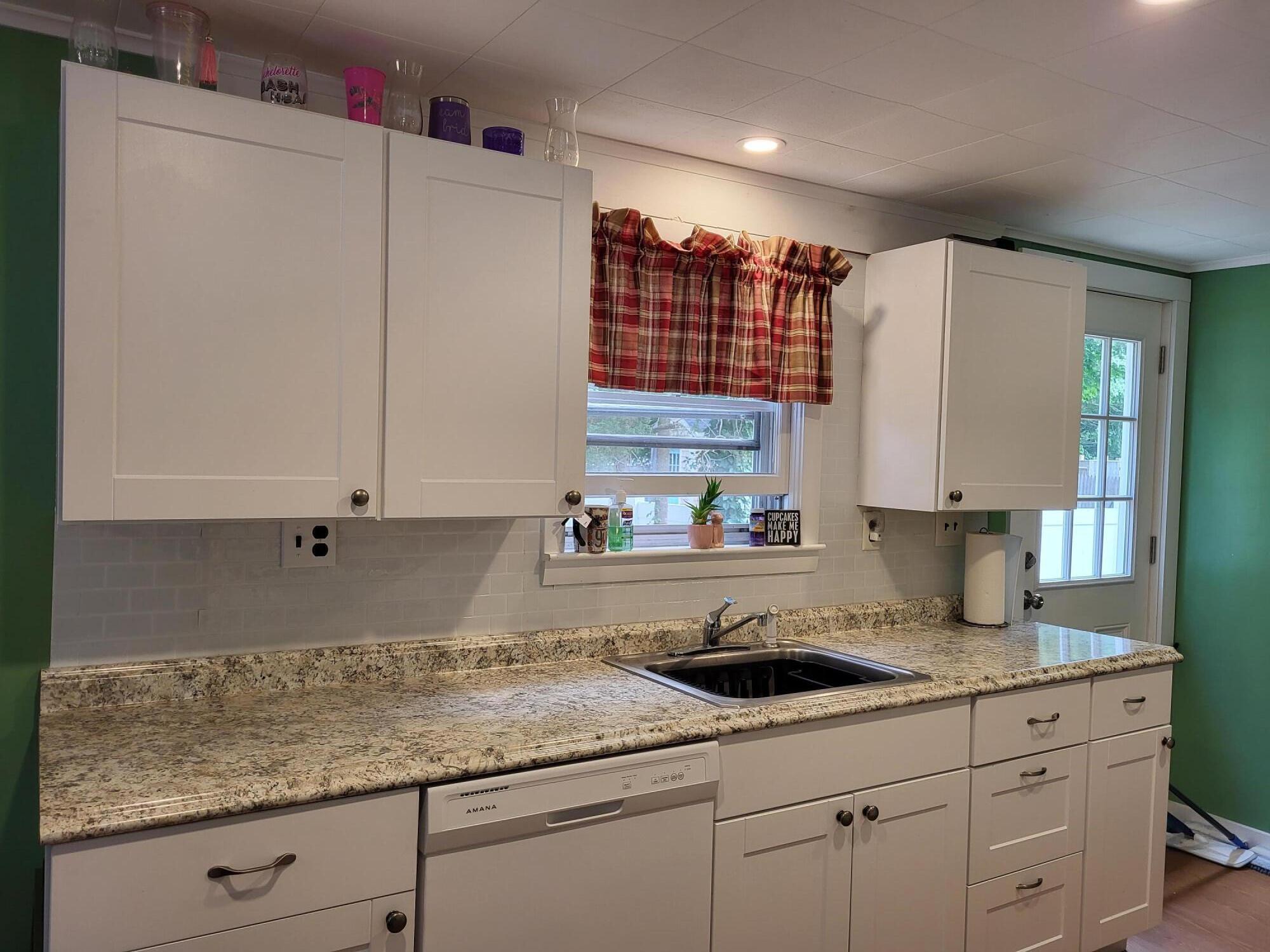 26 Gitche Gumee Road Buzzards Bay, MA 02532 - Photo 3 of 17 kitchen