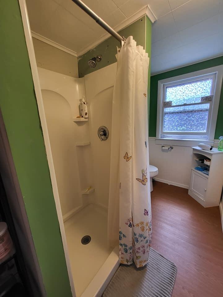 26 Gitche Gumee Road Buzzards Bay, MA 02532 - Photo 9 of 17 Bath room shower