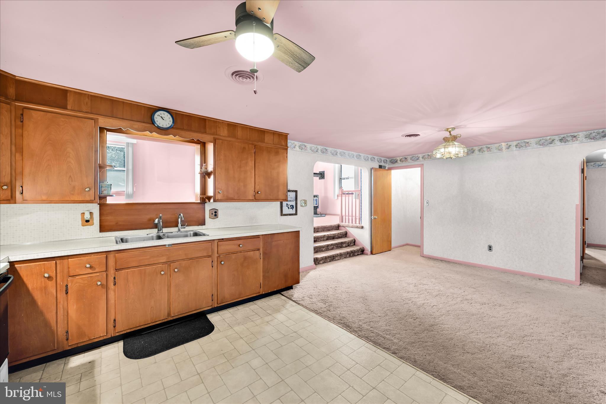 627 Pine Hill Road Lititz, PA 17543 - Photo 22 of 49 Kitchen