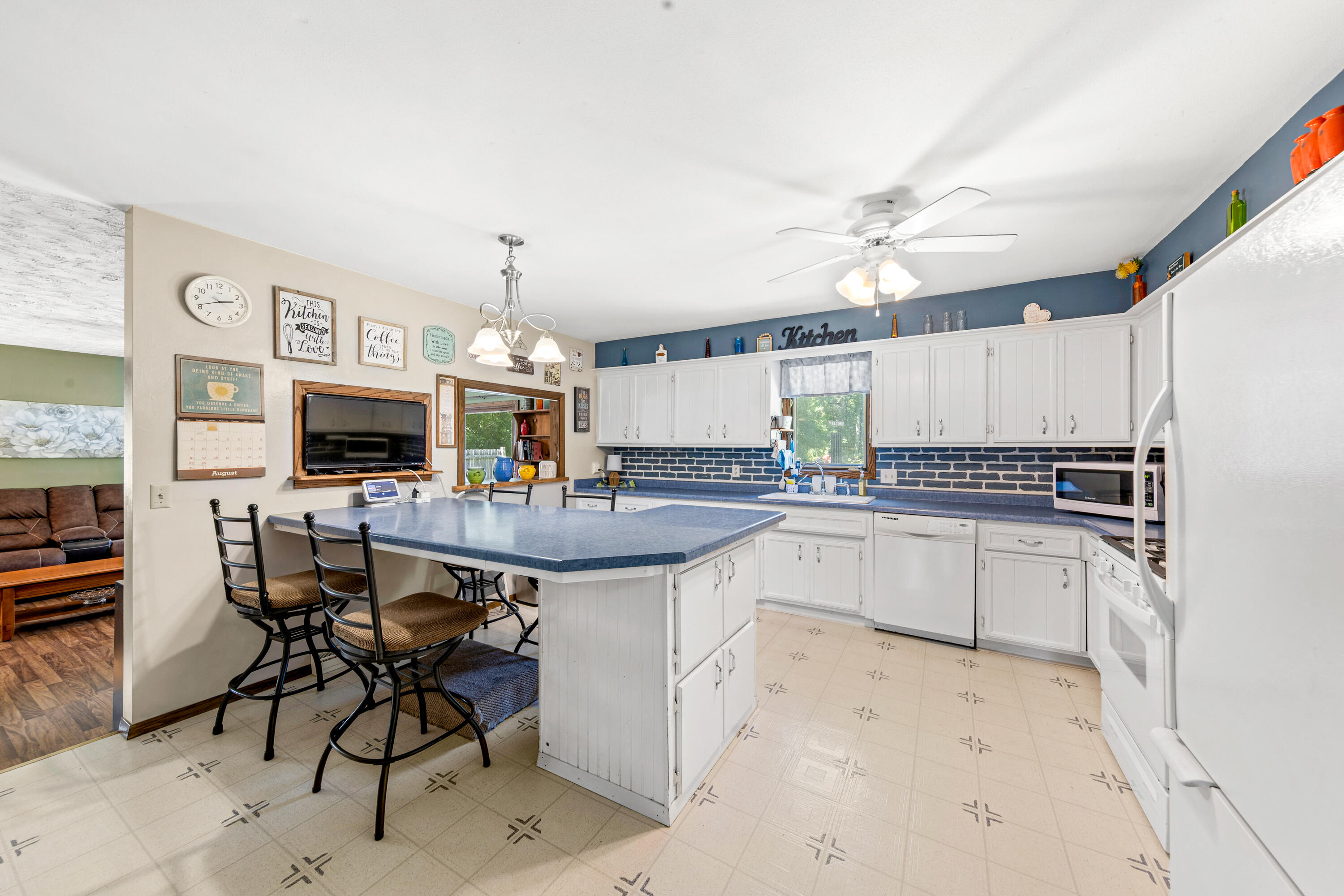 23334 Church Road Dover, WI 53139 - Photo 11 of 59 23334 Church Rd-11