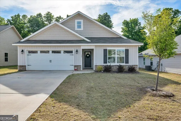 $274,900 | 137 Red Tail Circle, Byron, GA 31008