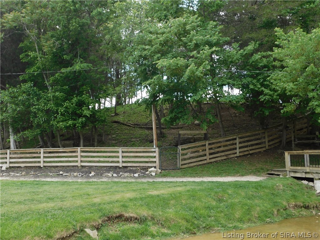 2755 Big Indian Road Northeast Corydon, IN 47112 - Photo 10 of 68