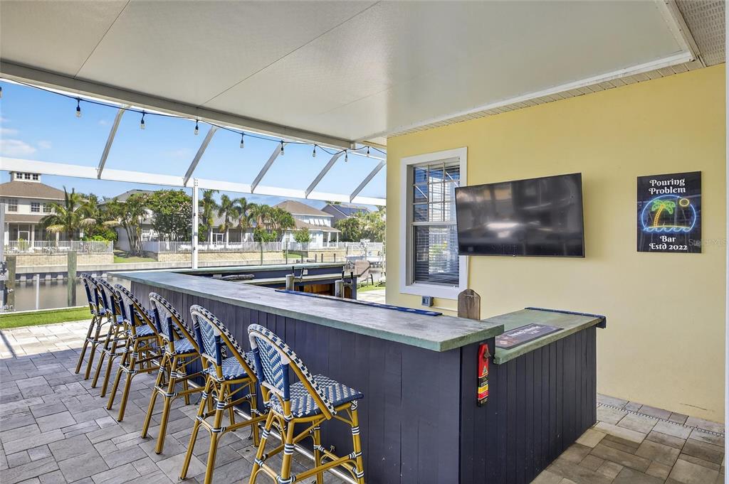 5720 Tortoise Place Apollo Beach, FL 33572 - Photo 6 of 83 a outdoor living space with furniture and outdoor view