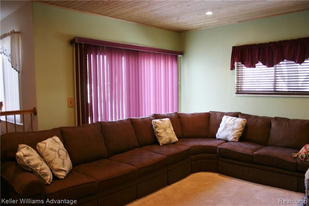 42477 Saltz Road Canton, MI 48187 - Photo 10 of 30