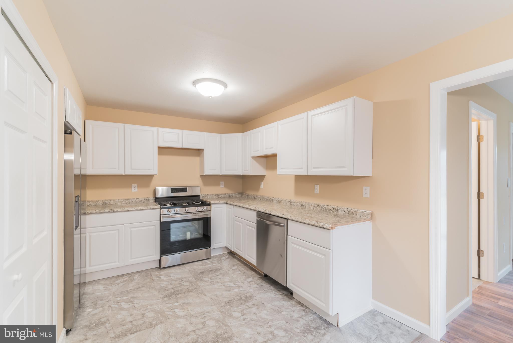 215 Dandelion Road Millville, NJ 08332 - Photo 7 of 28 Gallery Image 7