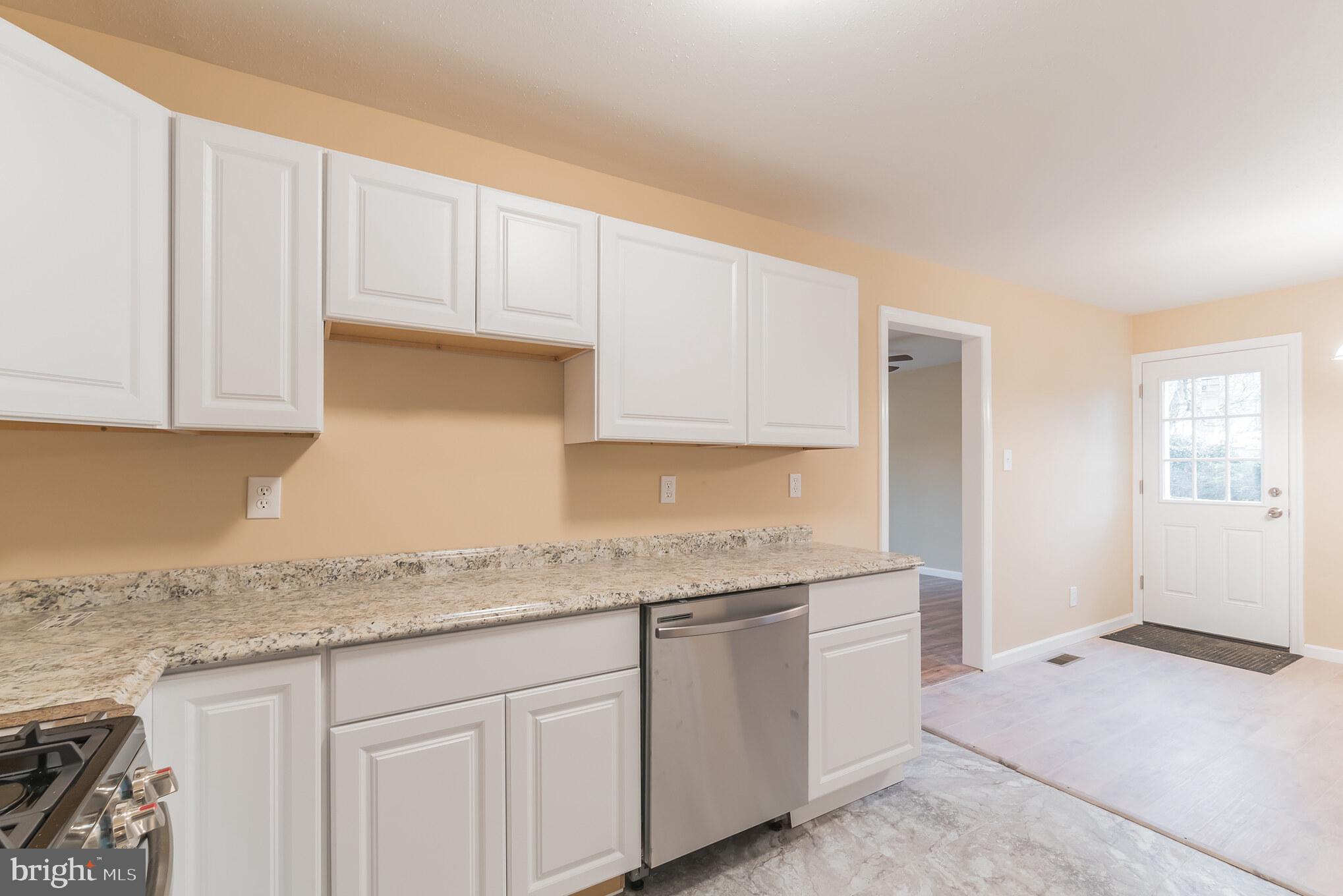 215 Dandelion Road Millville, NJ 08332 - Photo 9 of 28 Gallery Image 9