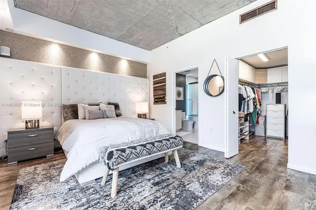 $440,000 | 133 Northeast 2nd Avenue, Unit 1208, Miami, FL 33132