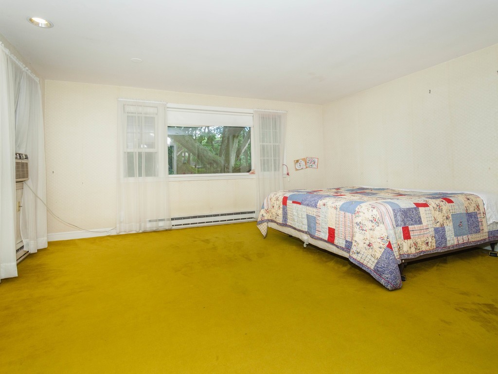 53 Rowena Road Newton, MA 02459 - Photo 12 of 24