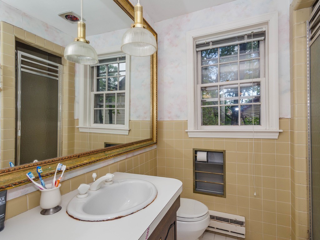 53 Rowena Road Newton, MA 02459 - Photo 14 of 24